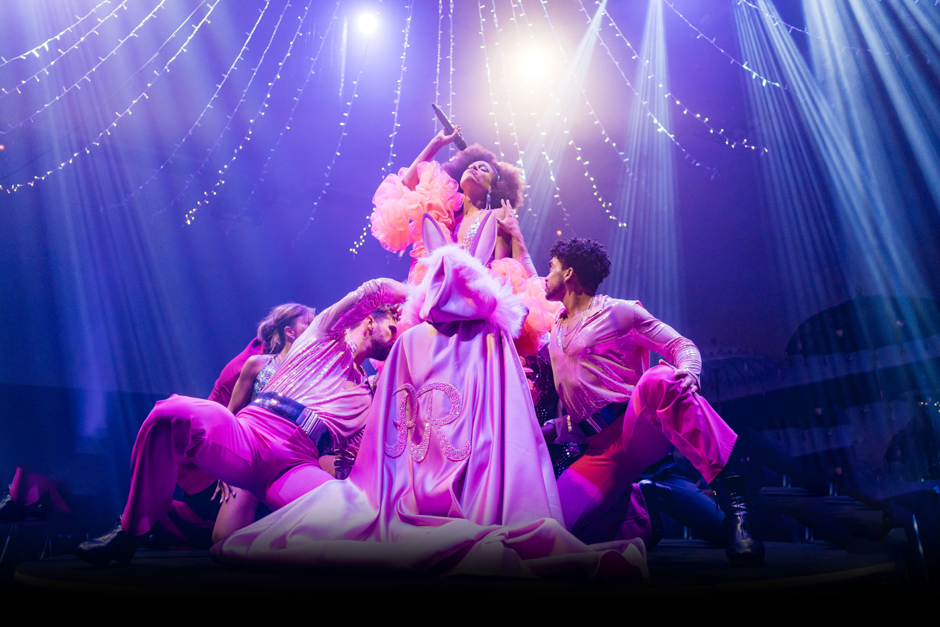 Pink Rabbit Dinner Show – Restaurant Bar Club Zurich – Die einzigartige ...